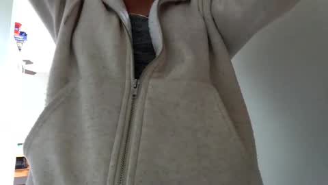 Snapshot of ofbeautifuldisasterrrr chatting on 10.22.25 onlyfansbeautifuldisasterrrr online show from 10.22.25