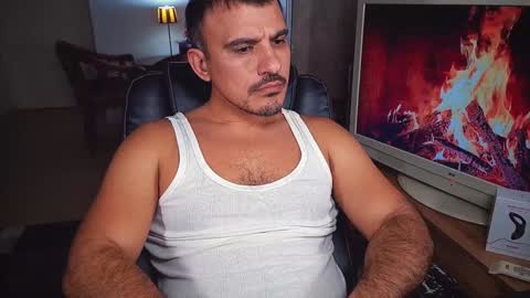 Snapshot of officeman7 chatting on 12.12.24 officeman7 online show from 12.12.24