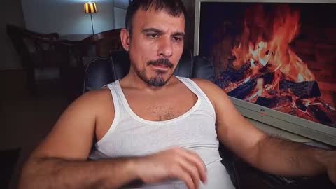 Snapshot of officeman7 chatting on 02.04.25 officeman7 online show from 02.04.25