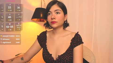  Holly  online show from 12.08.24