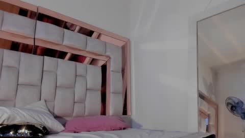 Holly  online show from 03.19.26