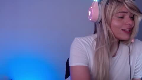 Snapshot of oh_xxxlt4 chatting on 01.09.25 Oh xxxLt4 online show from 01.09.25