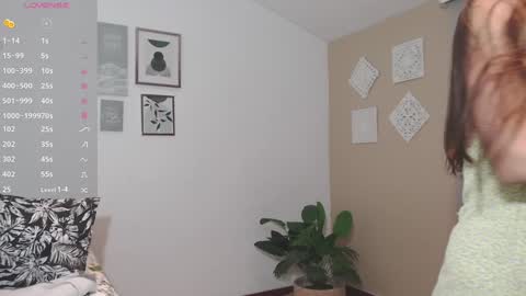 Snapshot of ohanna_ chatting on 11.13.25 ohanna_ online show from 11.13.25