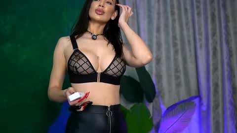 Julia online show from 10.16.25