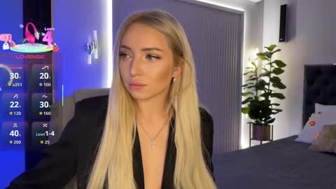 Emma online show from 10.18.25