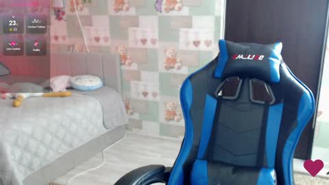 Eve every day Moscow time from 8 am to 16 pm online show from 04.22.26