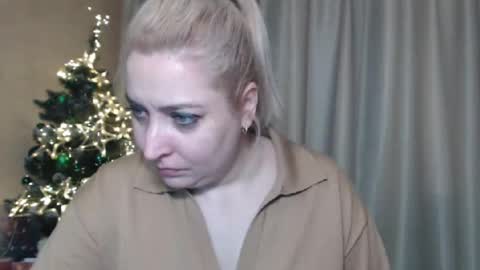 Snapshot of ohsweetiren chatting on 01.09.25 Iren online show from 01.09.25