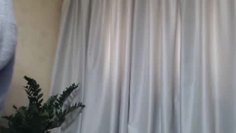 Snapshot of ohsweetiren chatting on 02.28.25 Iren online show from 02.28.25