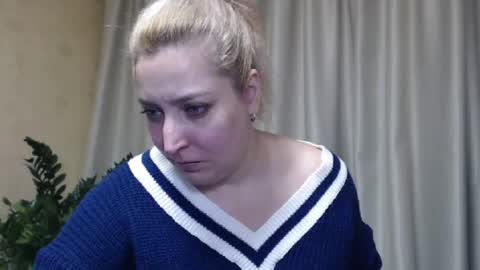 Snapshot of ohsweetiren chatting on 03.01.25 Iren online show from 03.01.25