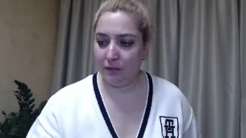 Snapshot of ohsweetiren chatting on 03.04.25 Iren online show from 03.04.25