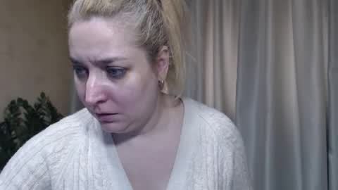 Snapshot of ohsweetiren chatting on 03.05.26 Iren online show from 03.05.26