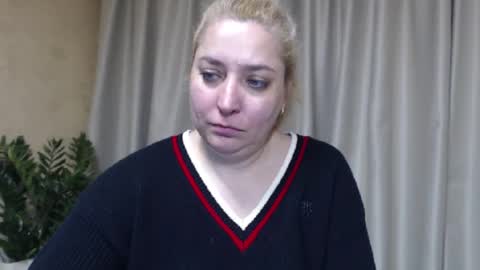 Snapshot of ohsweetiren chatting on 03.25.26 Iren online show from 03.25.26