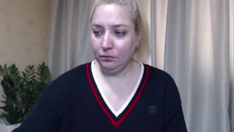 Snapshot of ohsweetiren chatting on 03.27.26 Iren online show from 03.27.26