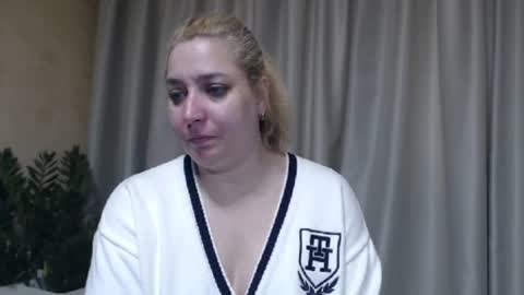 Snapshot of ohsweetiren chatting on 03.29.26 Iren online show from 03.29.26