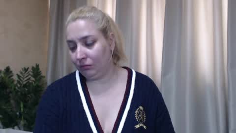 Snapshot of ohsweetiren chatting on 04.15.26 Iren online show from 04.15.26