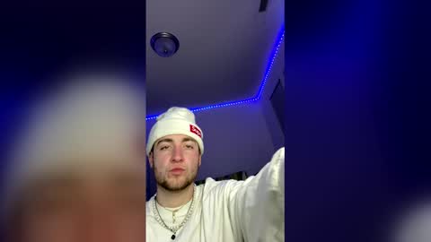 W online show from 02.04.26