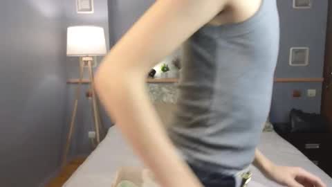 Snapshot of okerriella chatting on 09.20.25 Ami online show from 09.20.25