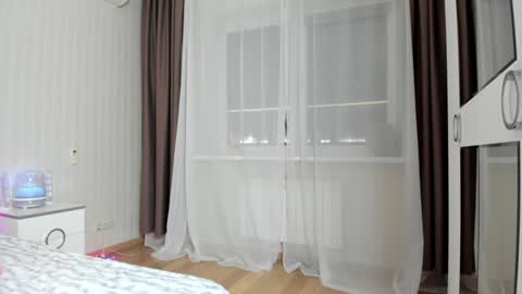 Snapshot of oksanafedorova chatting on 09.30.25 Welcome to my fans page online show from 09.30.25