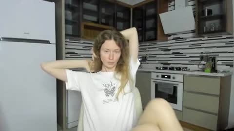 Snapshot of oksanafedorova chatting on 06.13.26 Welcome to my fans page online show from 06.13.26