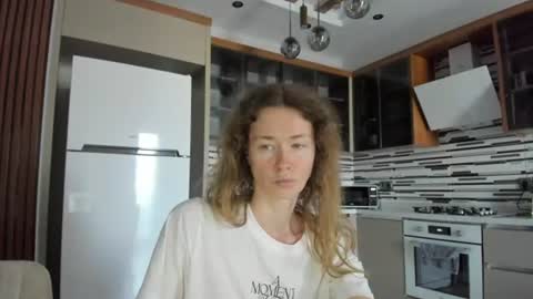 Snapshot of oksanafedorova chatting on 06.17.26 Welcome to my fans page online show from 06.17.26