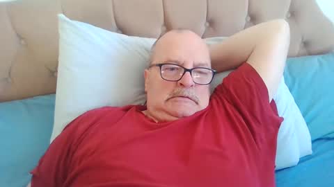 Snapshot of old_fkr chatting on 12.19.24 old_fkr online show from 12.19.24