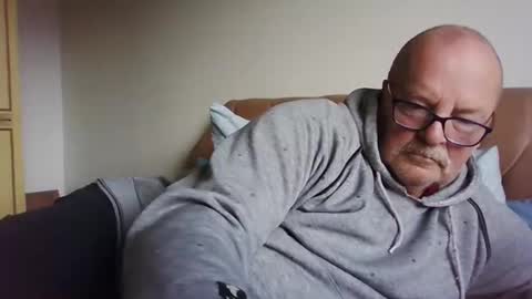 Snapshot of old_fkr chatting on 01.24.25 old_fkr online show from 01.24.25