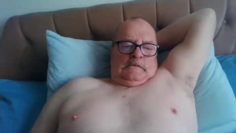 Snapshot of old_fkr chatting on 02.05.25 old_fkr online show from 02.05.25