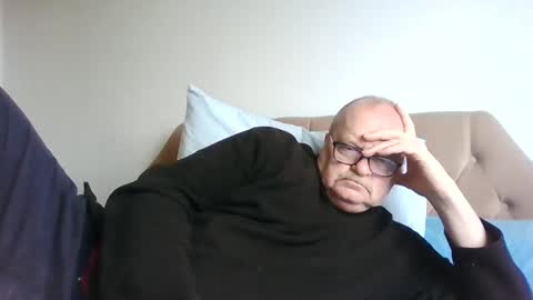 Snapshot of old_fkr chatting on 02.07.25 old_fkr online show from 02.07.25