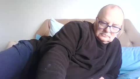 Snapshot of old_fkr chatting on 02.17.25 old_fkr online show from 02.17.25