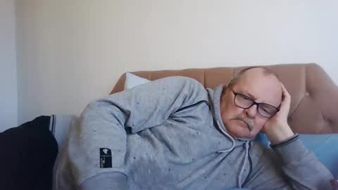 Snapshot of old_fkr chatting on 02.28.25 old_fkr online show from 02.28.25