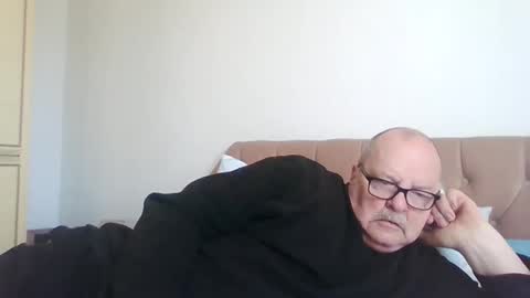 Snapshot of old_fkr chatting on 03.03.26 old_fkr online show from 03.03.26