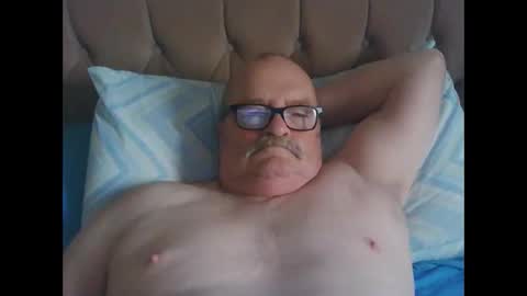 Snapshot of old_fkrr_ chatting on 11.11.25 old_fkrr_ online show from 11.11.25