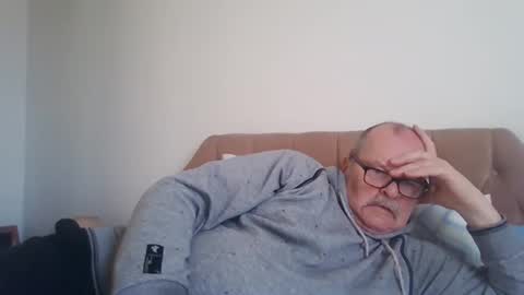 Snapshot of old_fkrr_ chatting on 11.25.25 old_fkrr_ online show from 11.25.25