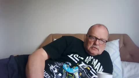 Snapshot of old_fkrr_ chatting on 06.29.26 old_fkrr_ online show from 06.29.26