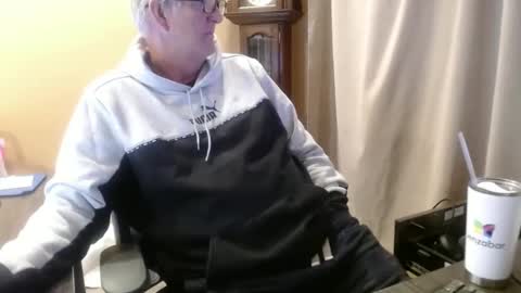 Snapshot of olderandwiser chatting on 01.14.25 Older and Wiser online show from 01.14.25