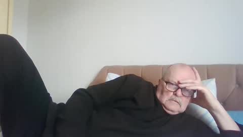 oldfkr69 online show from 02.25.26