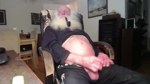 Snapshot of oldfucker9 chatting on 02.17.26 oldfucker9 online show from 02.17.26