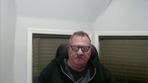 Snapshot of oldguybigd chatting on 04.20.26 oldguybigd online show from 04.20.26