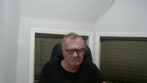 Snapshot of oldguybigd chatting on 05.11.26 oldguybigd online show from 05.11.26