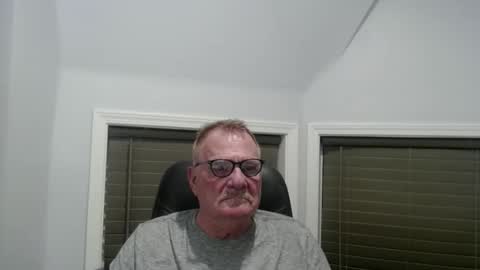 Snapshot of oldguybigd chatting on 05.25.26 oldguybigd online show from 05.25.26