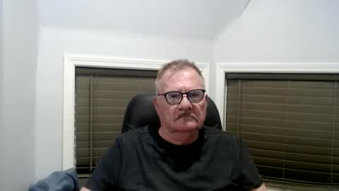 Snapshot of oldguybigd chatting on 06.01.26 oldguybigd online show from 06.01.26