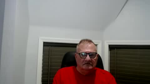 Snapshot of oldguybigd chatting on 06.13.26 oldguybigd online show from 06.13.26