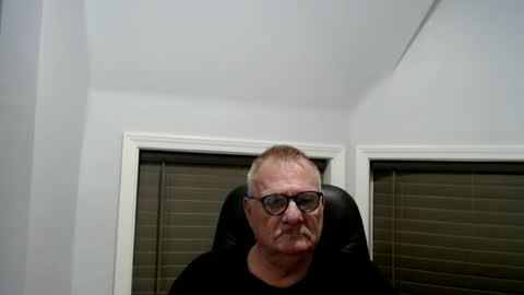 Snapshot of oldguybigd chatting on 06.21.26 oldguybigd online show from 06.21.26