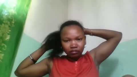 Snapshot of olgaaldy chatting on 10.14.25 olgaaldy online show from 10.14.25