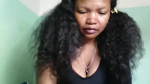 Snapshot of olgaaldy chatting on 10.16.25 olgaaldy online show from 10.16.25