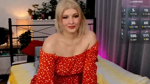 OliSunny Olivia online show from 12.26.24