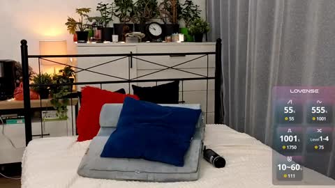 OliSunny Olivia online show from 01.10.25