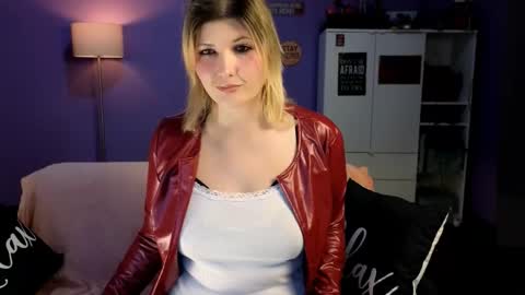 OliSunny Olivia online show from 03.19.26