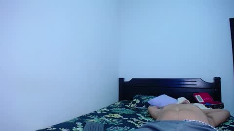 Oliver and MeganIndependent online show from 12.22.25