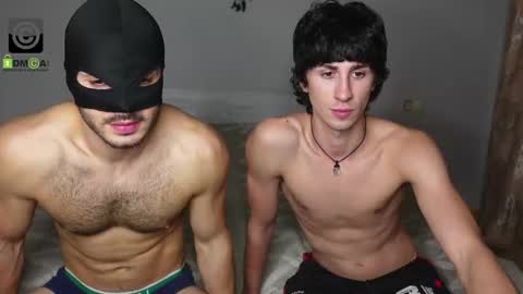 Snapshot of oliver_baker chatting on 10.05.25 Oliver Kaen online show from 10.05.25